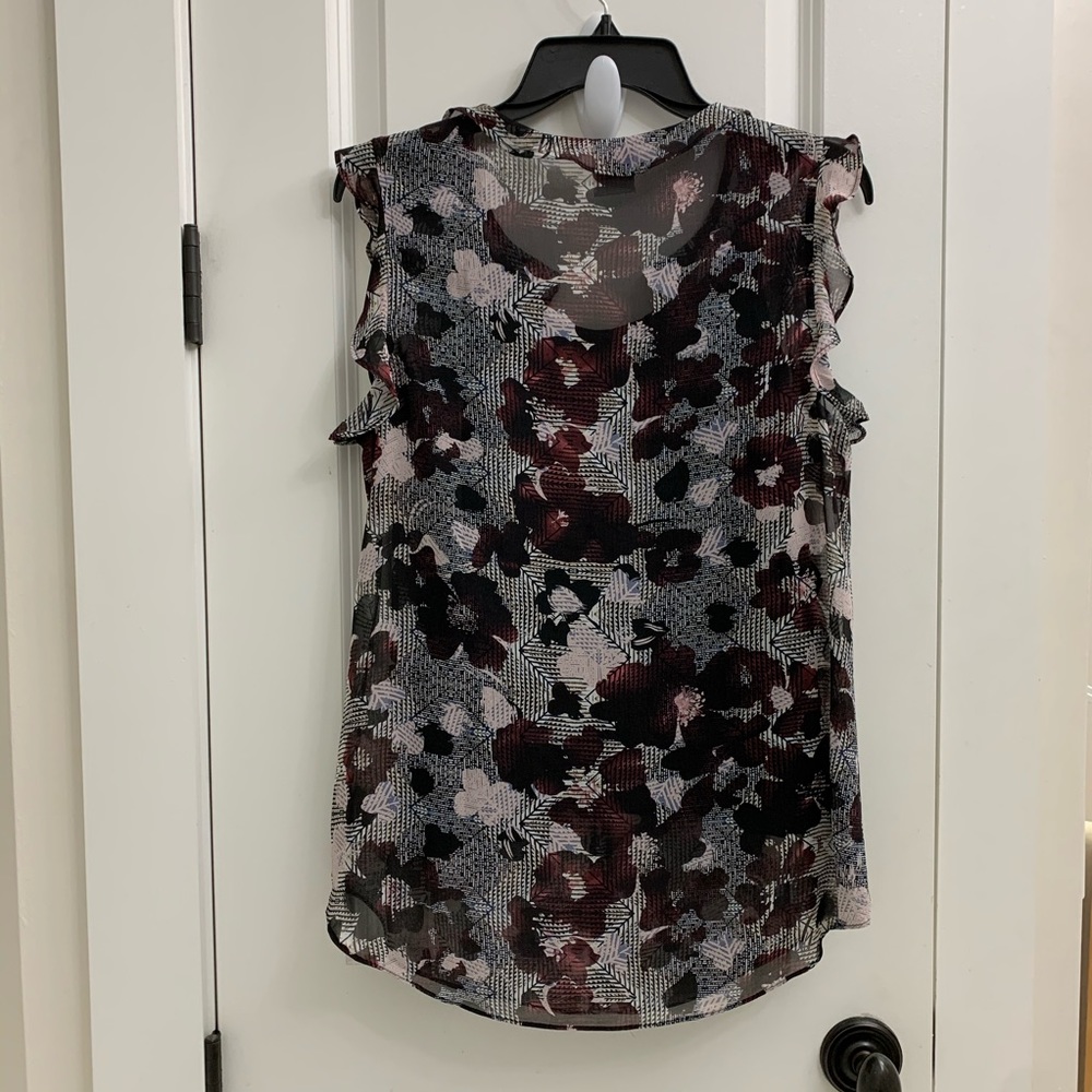 Cabi sleeveless top with ruffle detail. - Picture 2 of 4